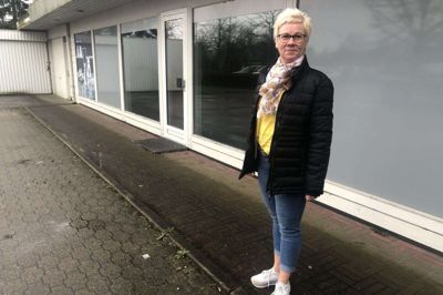 Egentlig havde Lise Poulsen først kig på den del af lejemålet, der ligger ud mod Bredgade, men hun har besluttet sig for at leje de 150 kvadratmeter, der ligger bagerst. Foto: Henrik Lind Jørgensen