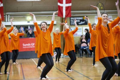 Corona-virussen havde ikke en chance for at sætte en stopper for Sunds-gymnasterne, der i weekenden gennemførte den årlige opvisning foran 600 publikummer. Foto: Tom Laursen