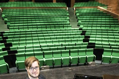 Den musikalsk uddannede Rasmus Steenberg har været kapelmester i MCH Kongrescenter siden 2006. Foto: Tom Laursen