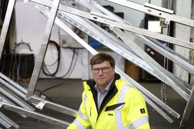 Henrik Steen-Jørgensen, administrerende direktør i DOT A/S, ser en klar fordel i, at Fasterholt-virksomheden ikke er afhængig af eksport. Det giver en klar fordel i den aktuelle corona-situation. Foto: Flemming Hansen