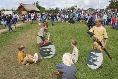 Museerne rundt i Ringkøbing-Skjern Kommune som her Bork Vikingehavn mister indtægter hver dag de må holde lukket. Sidste år havde de 226.000 gæster og var et væsentligt bidrag til turismen. Foto: Privatfoto