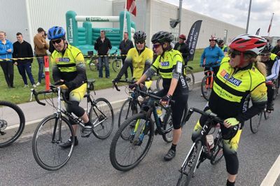 Disse ryttere fra Medvind - og mange flere med dem - må kigge langt efter årets start i »Rundt i Trehøje«, men de har udfordret naboklubbens medlemmer til at cykle i weekenden. Foto: Henrik Lind Jørgensen