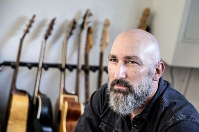 På albummet høres en lang række lyde i baggrunden. Lyde fra Per-Arnt Foughts liv som eksempelvis kirkeklokkerne i barndomsbyen Måløv samt uret fra bedstefarens stue. Foto: Tom Laursen