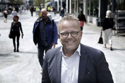 Hernings citychef, Allan Kristensen, er både stolt af og glad for den opbakning, som midtbyens butikker og restaurationer kommer med til Royal Run-eventet, der ligger på en helligdag. Citychefen skal i øvrigt selv deltage, men han har vist endnu ikke helt lagt sig fast på, om han skal løbe eller gå ... Foto: Henrik Ole Jensen
