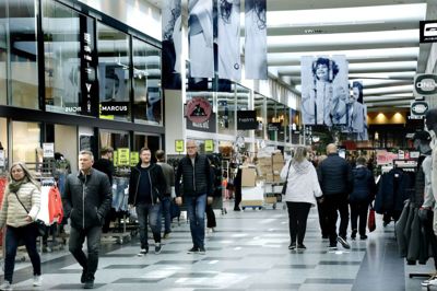 Mandag genåbnede butikkerne i herningCentret. Foto: Henrik Ole Jensen
