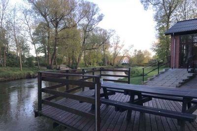 Den fire kilometer lange gåtur slutter på Dagmar Bios terrasse, der ligger ud til Skjern Å. foto: Privatfoto