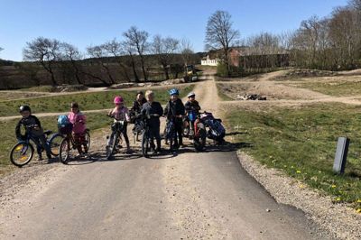 Der er plads til at cykle i byparken over for friskolen i Grønbjerg - ikke kun på BMX-banen. Foto: Ole Skydt