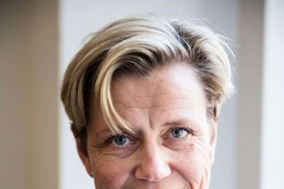 Susanne Ravn, oprindeligt fra Hammerum og tidligere mangfoldig dansk mester i rytmisk sportsgymnastik for Gjellerup Sønder, er udnævnt til professor ved Syddansk Universitet i Odense. Foto: SDU