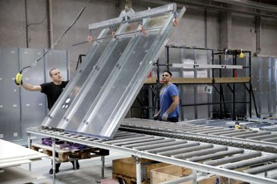 Green Box kan godt mærke energikrisen. Aulum-virksomheden arbejder med forskellige cases for det tilfælde, at gassen slipper op. Foto: Henrik Ole Jensen