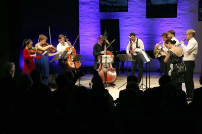 I de forgangne 17 somre har Ensemble MidtVest holdt festival i de stemningsfulde omgivelser på Nørre Vosborg, men i år lægger Heart lokaler til. Foto: Henrik Ole Jensen