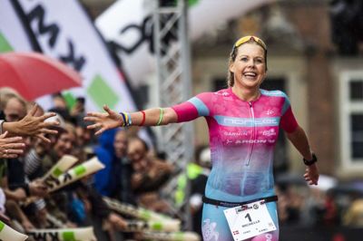 Herningensiske Michelle Vesterby er kendt for sit altid brede smil, men hun erkender, at smilene ikke er kommet så nemt til hende under corona-nedlukningen. Foto: Ólafur Steinar Rye Gestsson/Ritzau Scanpix
