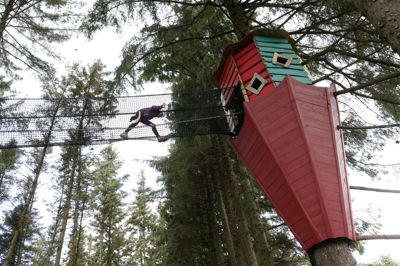 Der er ikke nogle regler for, hvordan du leger i WOW Park. Der er heller ingen regler for, at et hus skal vende med taget opad.