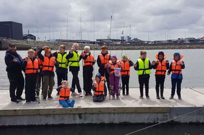 Fiskeskole i Hvide Sande er blot en enkelt af de mange sommeraktiviteter i kommunen. Foto: Holmsland klit Turistforening
