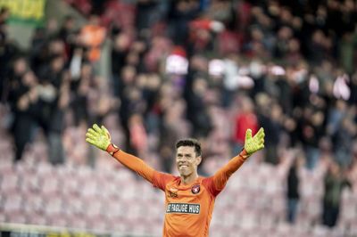9. juli 2020: Den er hjemme. Målmand Jesper Hansen jubler over en af scoringerne, da FC Midtjylland slår FC København 3-1 på MCH Arena og sikrer sig klubbens tredje danske mesterskab på bare seks sæsoner. Foto: Mads Claus Rasmussen/Ritzau Scanpix