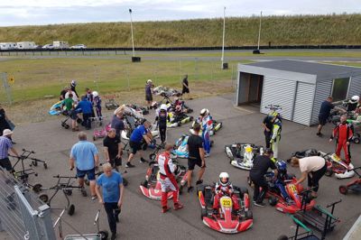 Lidt nord for Ikast ligger Midtjysk Karting Bane, hvor der ofte er livlig aktivitet. Foto: Thomas Vang Nielsen