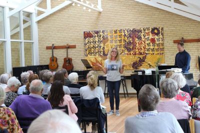 Torsdag 27. august er der - muligvis - fællessang på Højeskolen Skærgården. Foto: Privatfoto