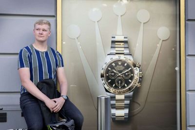 Victor Neil drømmer om nøjagtig det ur, der er på plakaten - et Rolex Daytona. Foto: Tom Laursen
