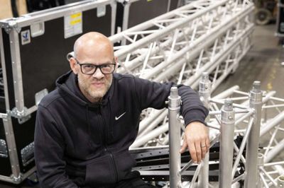 Allan Guldborg har gennem årene stået bag en lang række kultur-initiativer i Herning og omegn. Senest har han oprettet sit eget lys- og lydfirma, som er ved at komme i omdrejninger efter en svær tid under corona. Foto: Tom Laursen