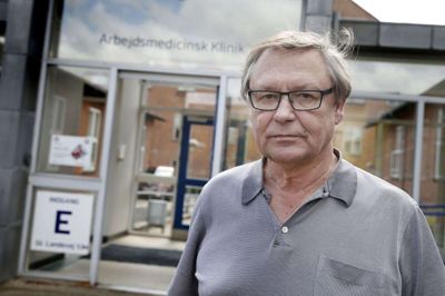 Professor Johan Hviid Andersen fra Arbejdsmedicinsk Klinik fortæller, at der er arbejdsgrupper, hvor mange er nedslidt længe før deres pensionsalder. Foto: Flemming Hansen.