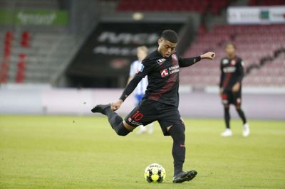 Evander Ferreira er ikke længere corona-positiv, men på trods af godkendelse fra UEFA, må FCM-brasseren ikke spille tirsdag mod Atlanta i Champions League-gruppespillet. Foto: Flemming Hansen