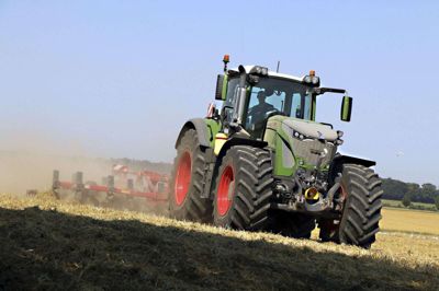 Ringkøbing-Skjern Kommune søger landmænd, der vil deltage i forsøg med fossilfri farming. Foto: PR-Foto