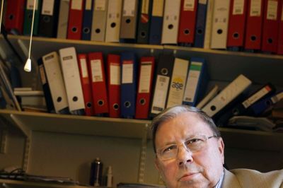 Bent Lauritsen fotograferet, da han i 2012 havde 40-årsjubilæum som revisor ved Vistisen & Lunde (og som bryde-meddeler til Herning Folkeblad). Han var i mange år aktiv i Herning Brydeklub og var æresmedlem siden 1997. Foto: Tom Laursen