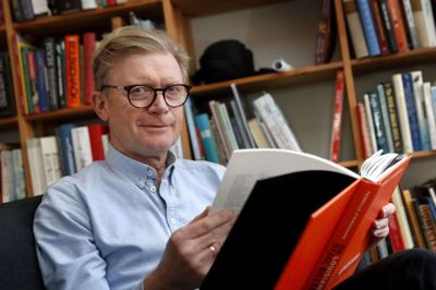 Mads Bille er ganske vist stoppet som leder af drengekoret, men han er i høj grad fortsat aktiv i Sangens Hus. Foto: Tom Laursen