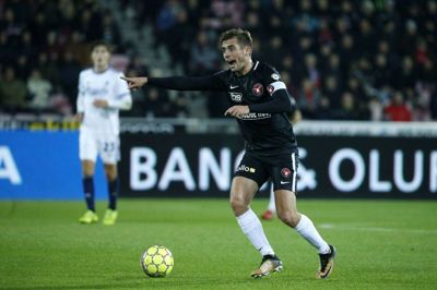 Den nu 37-årige Jakob Poulsen repræsenterede FC Midtjylland i 286 kampe fra 2010 til 2012 og fra 2014 til 2019. Den tidligere kaptajn forudser, at »ulvene« henter point i hjemmekampen mod Liverpool. Foto: Flemming Hansen