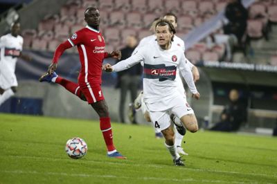 Alexander Scholz og FC Midtjylland afsluttede i onsdags Champions League-eventyret med den præstation i det fornemme selskab. De danske CL-debutanter spillede 1-1 mod de seksdobbelte Champions League-vindere fra Liverpool FC. Foto: Flemming Hansen