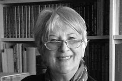 Kunsthistoriker Rigmor Lovring fylder 75 år tirsdag 15. december. Hun har base i Silkeborg, men satte i 1980’erne også sit præg på Hernings kulturliv.