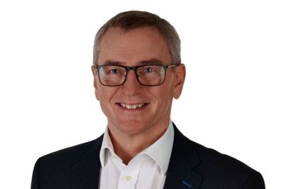 Finn Tarpgaard har været selvstændig coach de seneste år. Nu skal han som ny præst til at udvikle en hel valgmenighed. Foto: Privatfoto