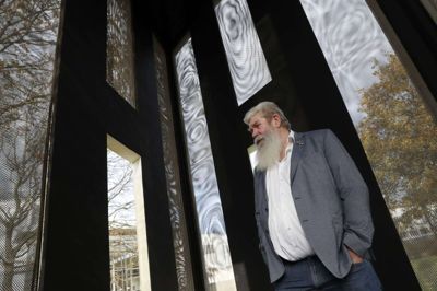 Ingvar Cronhammar besigtigede »Abyss« i november. Foto: Flemming Hansen