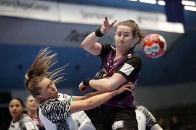 Herning-Ikast Håndbold vandt onsdag aften 24-19 over København Håndbold i IBF Arena. Med sejren strøg HIH-kvinderne forbi København i tabellen og op på fjerdepladsen. Foto: Flemming Hansen
