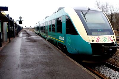 Arriva var ifølge en bred aftale i sin fulde ret til at sløjfe en morgenafgang fra blandt andet Brande. Den situation skal ikke gentage sig, og derfor bliver transportministeren kaldt i samråd. Foto: Henrik Ole Jensen