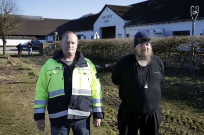Jesper Nielsen (t.v.) og Jim Bjørn-Lynger, der bor på Møltrup. De ved allerede, hvad de vil bruge den nye multisal til, og det er blandt andet madlavning og træning. Foto: Flemming Hansen
