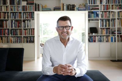 Siden krigens tid har Venstre i Herning haft en repræsentant i Folketinget langt de fleste år, og tidligere borgmester Helge Sander kalder det en kæmpe svækkelse, at det ikke lykkedes at få en lokal Venstre-mand valgt denne gang. Foto: Flemming Hansen