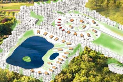 Det foreløbige projektforslag skitserer, at markerne ved ejendommen vest for Stakroge kan omdannes til en feriepark med hytter, camping og en ny badesø. Tegning: Akedah Holding/Herning Kommune
