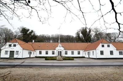 Højris ejes i dag af Danske Diakonhjem, der har etableret et plejecenter og har en driftsaftale med Ikast-Brande Kommune. Men sådan bliver det nok ikke ved med at være, for de 15 plejeboliger på Højris er for lille en enhed i forhold til fremtidens behov. Foto: Flemming Hansen