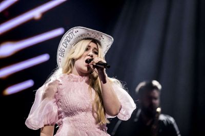 Nikoline Steen Kristensen fra Sørvad blev nummer to i denne sæsons X Factor. Nu jagter programmet nye talenter i Herning. PR-Foto