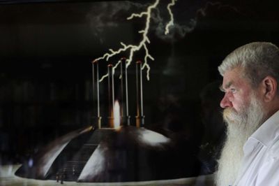 Ingvar Cronhammars Elia var et af omdrejningspunkterne i den tale, som tidligere biskop Karsten NIssen holdt ved billedhuggerens begravelse torsdag. Foto: Flemming Hansen