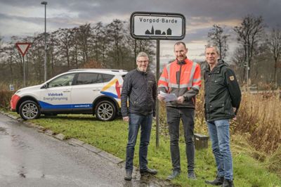Per Nørgaard (t.v) sammen med formand Bent Stræde og direktør Jan Grarup (t.h.). De håber på at nå i mål med tilmeldingerne ved udgangen af august. Foto: Pr-Foto
