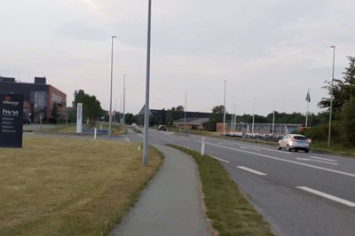 Industrien i den sydlige del af Sunds skal skifte naturgassen ud med fjernvarme. Sunds Varmeværk har fået Kyocera med på vognen som den første virksomhed og vil ved udgangen af måneden indlede gravearbejdet. Virksomhederne på den østlige side af Sundsvej må vente lidt. Foto: Jesper Wind