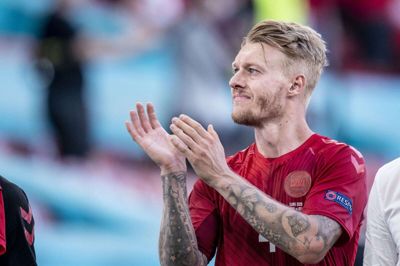 Simon Kjær har fået mange rosende ord fra medier, eksperter og fodboldspillere i ind- og udland i den seneste uge. Det har også gjort indtryk. Men nu forsøger forsvarsgeneralen at holde fokus på kampen mod Rusland. Foto: Liselotte Sabroe/Ritzau Scanpix