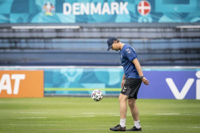 Kasper Hjulmand er optimistisk inden Danmarks afgørende gruppekamp mod Rusland. Foto: Mads Claus Rasmussen/Ritzau Scanpix