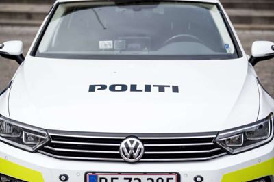 En mand smed angiveligt et oversavet jagtgevær fra sig, da han befandt sig nær svømmehallen i Helsingør. (Arkivfoto) Mads Claus Rasmussen/Ritzau Scanpix