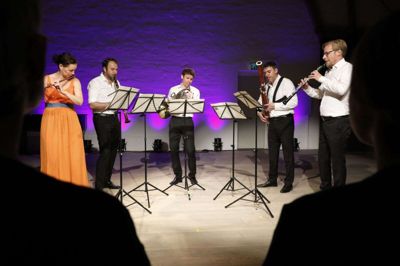 Debussys »Petite Suite« for blæserkvintet blev lyrisk fremført af Charlotte Norholt, Tommaso Lonquich, Neil Page, Yavor Petkov og Peter Kirstein. Foto: Henrik Ole Jensen