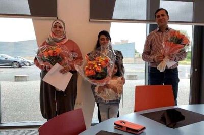Tre ud af de fem flygtninge i Ringkøbing-Skjern Kommune, der har gennemført intergrationsuddannelsen. Fra venstre er det Tagreed Abdallah, Zainab Hamada og Ahmand Maasoul. Foto: PR-Foto