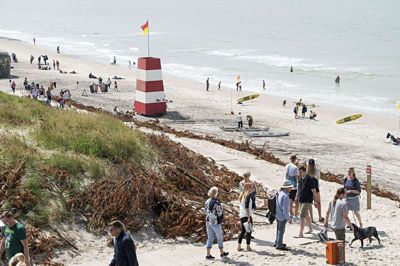 Sommerhuse går som varmt brød, og danskernes interesse for at holde ferie hjemme ser ud til at kunne lappe en del af hullet, der opstået efter covid-19 har gjort det besværligt at rejse over landegrænser. Foto: Jørn Deleuran