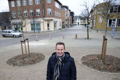 Mogens Lindvig mener, at dagene med storskærm til EM-kampene viser, at opbakningen i Vildbjerg stadig er god. Foto: Tom Laursen
