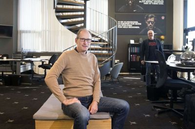 Sportschef Svend Graversen og FC Midtjylland arbejder på flere mulige handler. Han håber på at få to nye spillere ind i dagens løb. Foto: Tom Laursen
